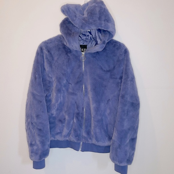 Fluffy Pastel Purple Jacket - Picture 2 of 5